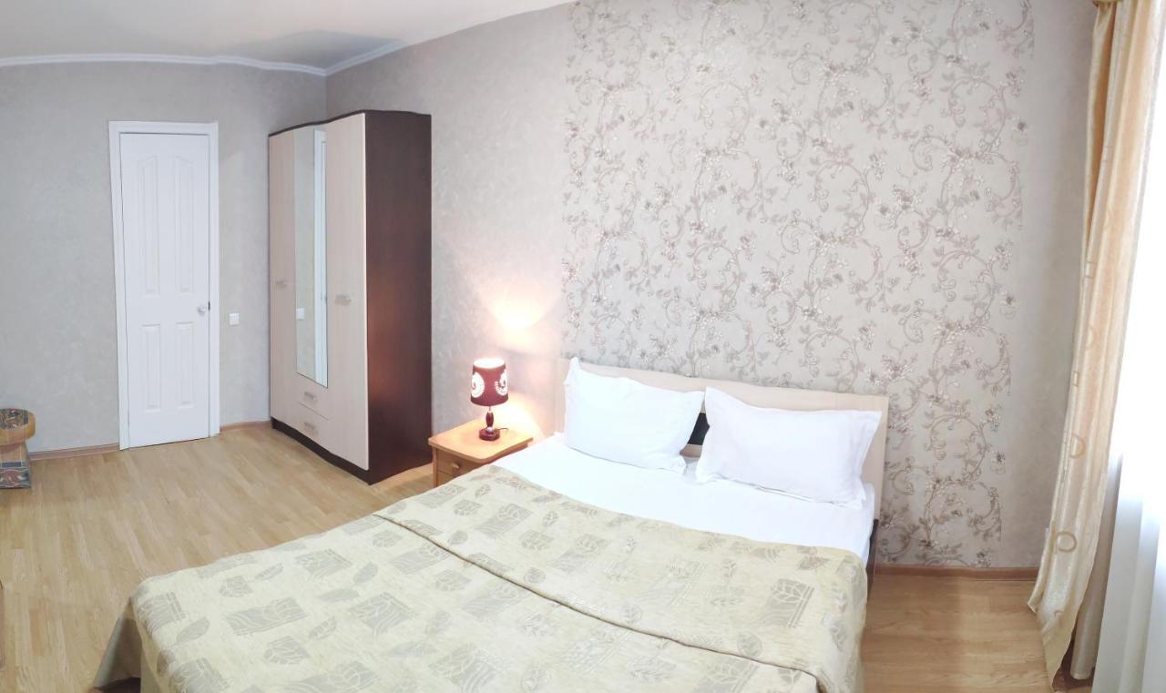 City Hotel Ustʼ-Kamenogorsk Exterior foto